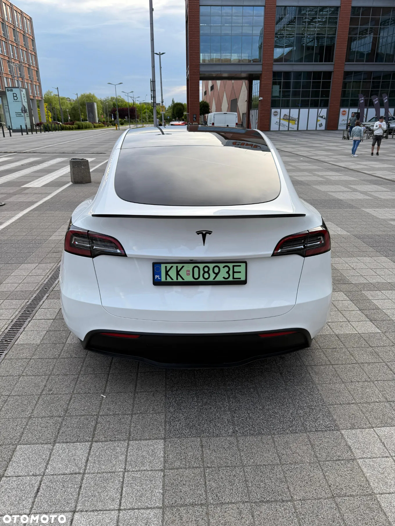 Tesla Y RWD - 14