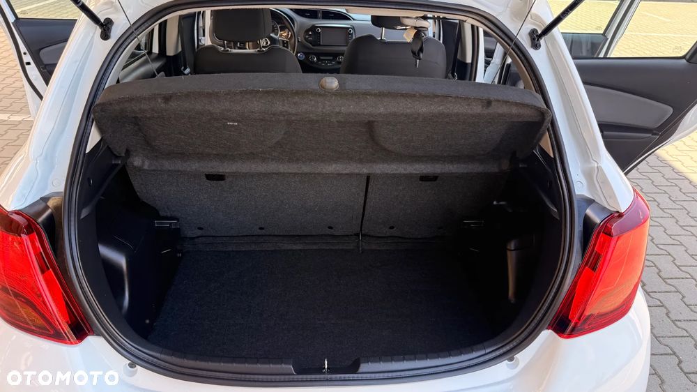 Toyota Yaris Hybrid 100 Dynamic - 14