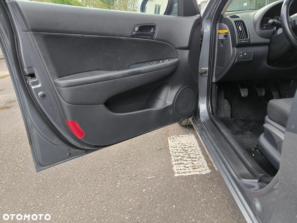 Hyundai i30 1.4 Blue Classic - 26