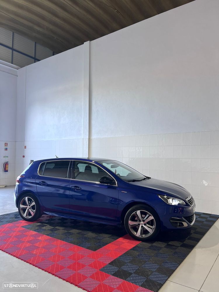 Peugeot 308 1.2 PureTech GT Line - 4