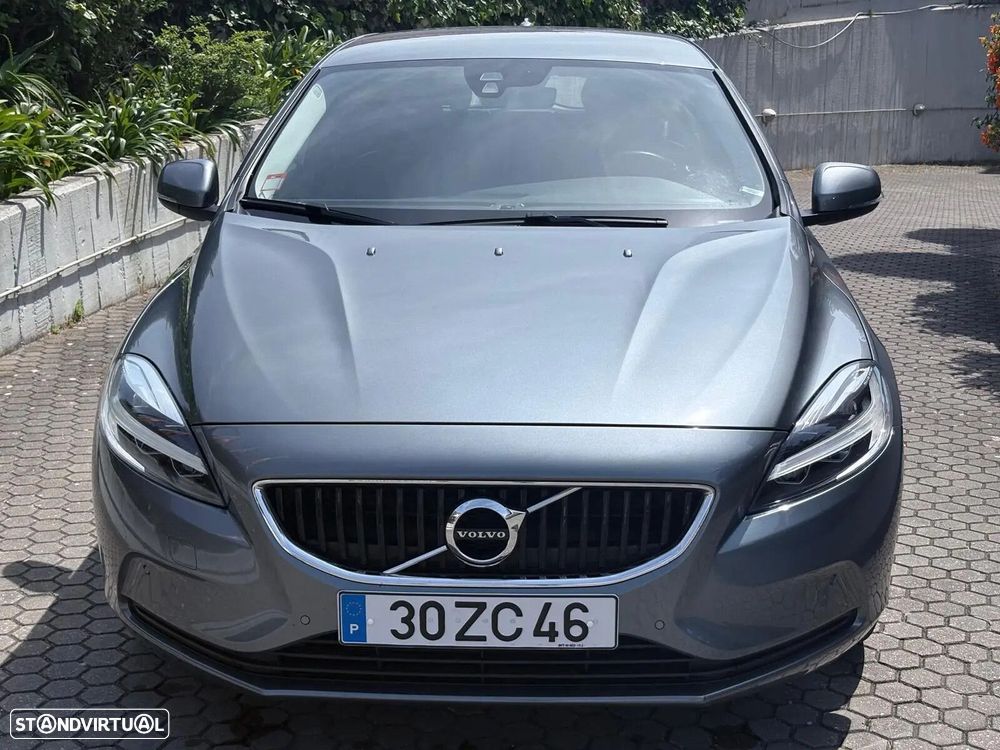 Volvo V40 1.5 T3 Sport Edition Plus Geartronic - 4