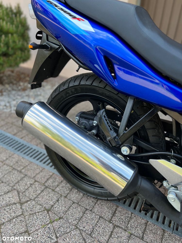 Suzuki GS - 15