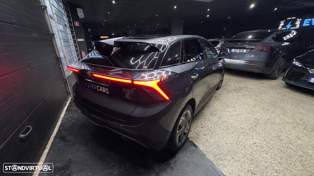 MG MG4 4 Luxury 64 kWh - 6