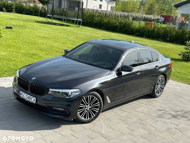 BMW Seria 5 530i GPF Sport Line sport