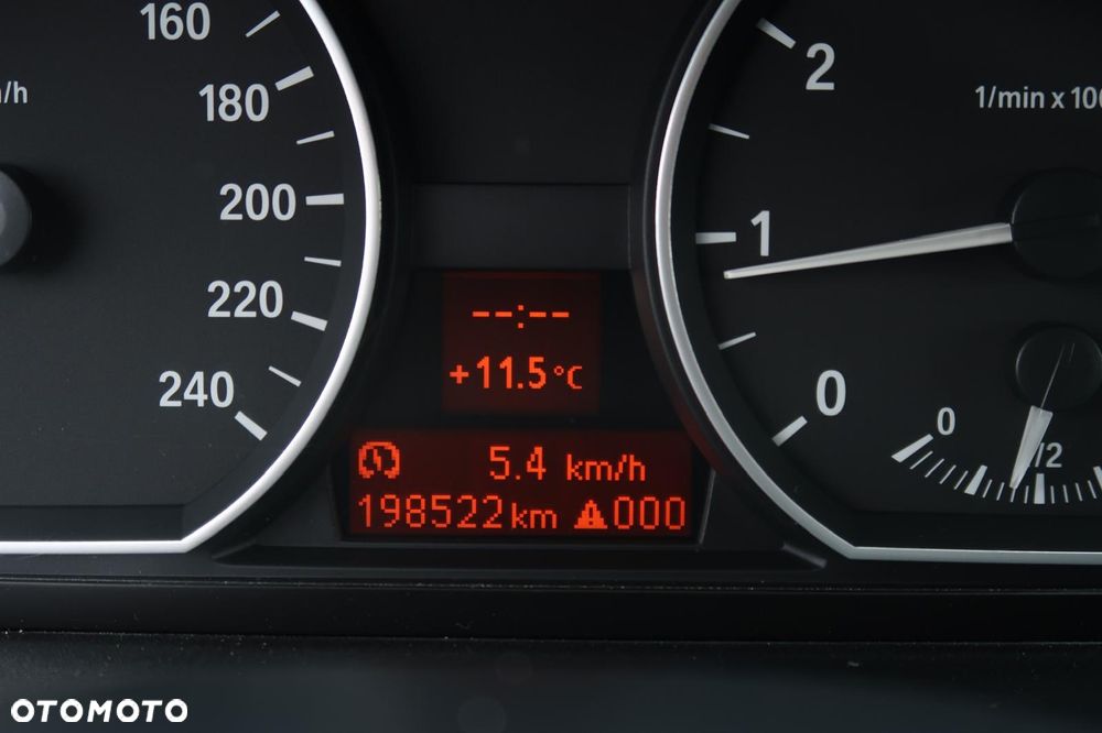 BMW Seria 1 - 29