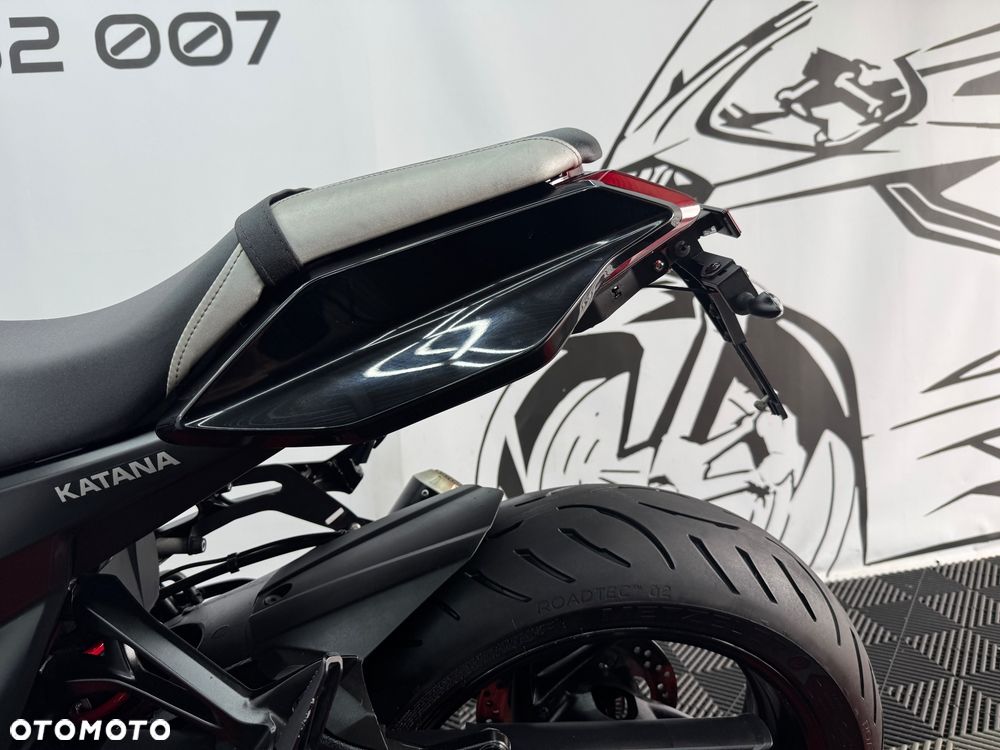 Suzuki GSX - 19