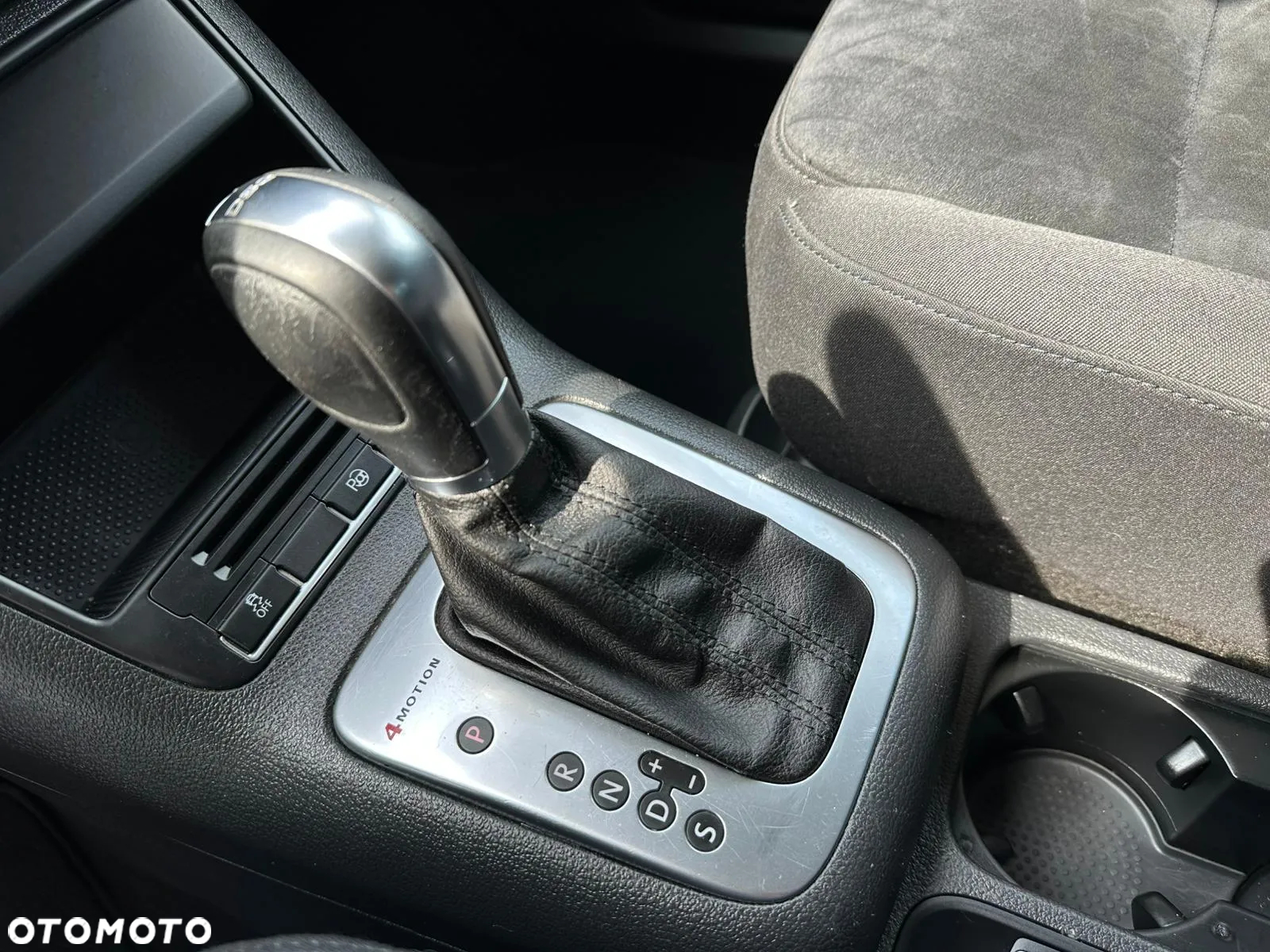 Volkswagen Tiguan 2.0 TDI DPF 4Motion Automatik Team - 32