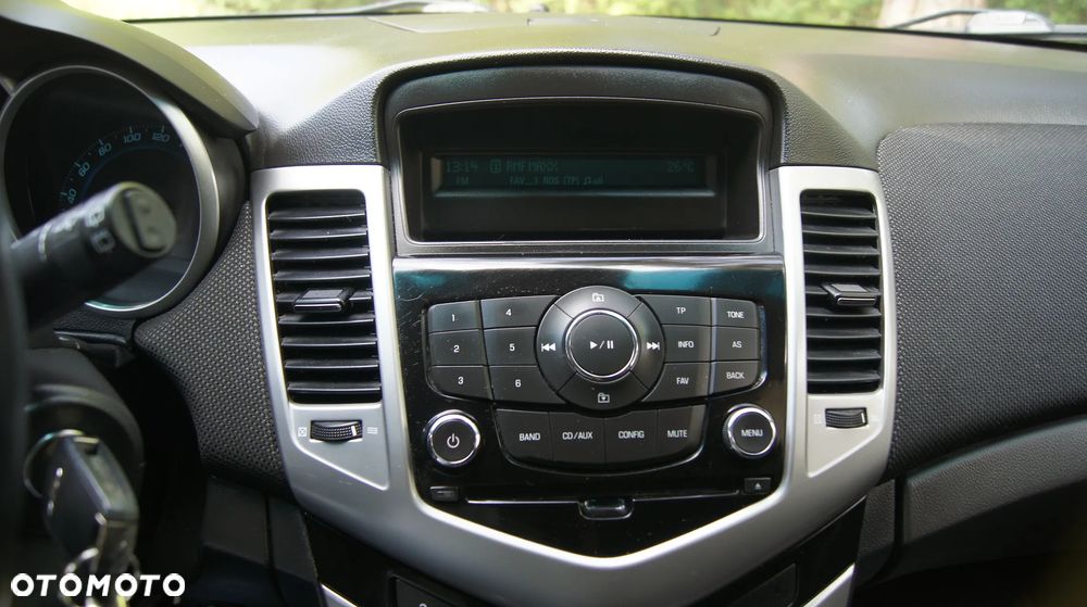 Chevrolet Cruze 1.8 LT - 20
