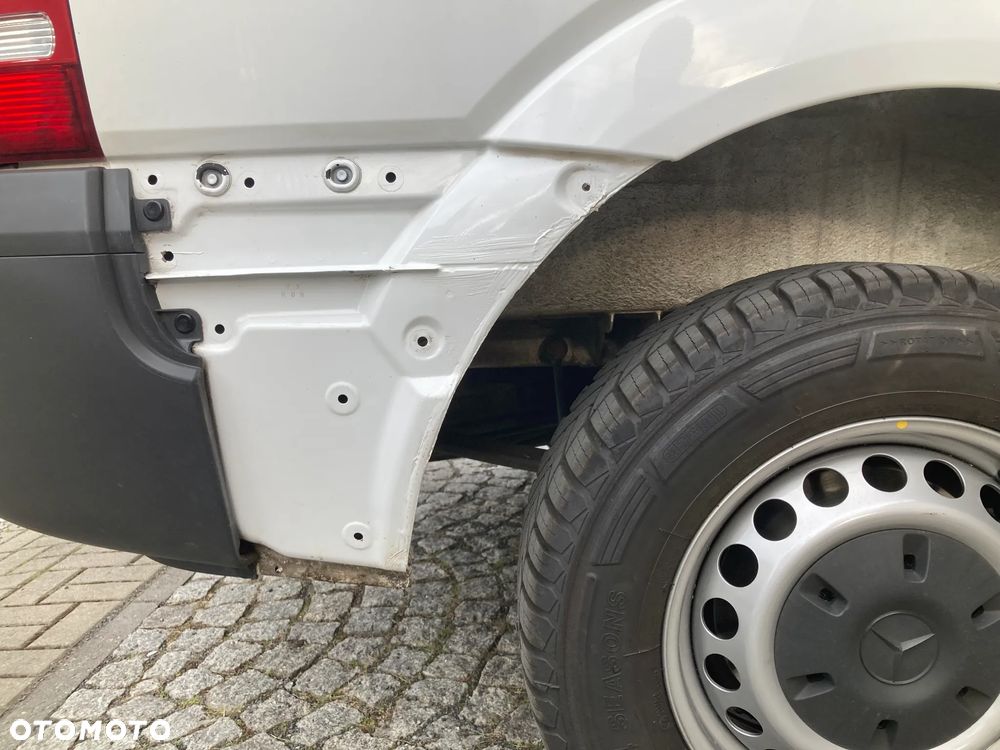 Mercedes-Benz Sprinter - 16