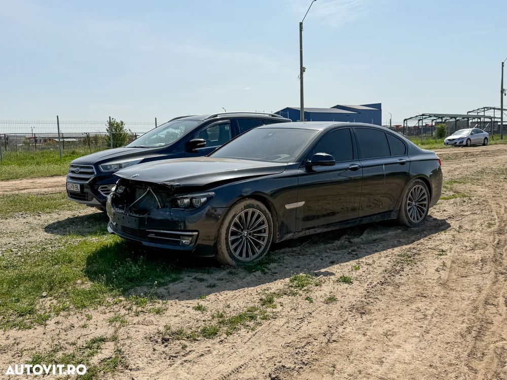 BMW Seria 7 730d xDrive - 24