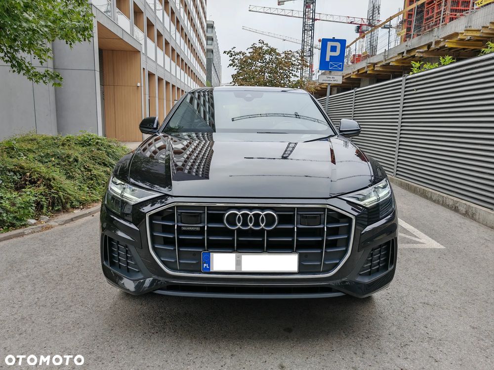 Audi Q8 - 2
