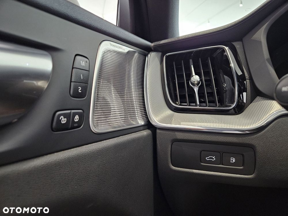 Volvo XC 60 - 19