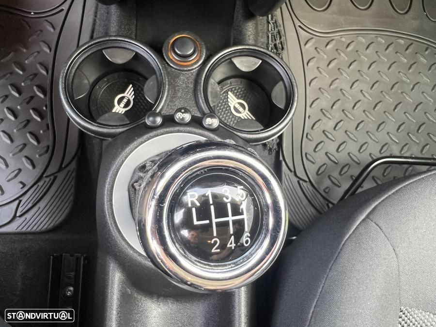 MINI 3 Portas One D - 25