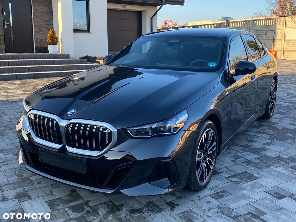 BMW Seria 5 520d xDrive - 1