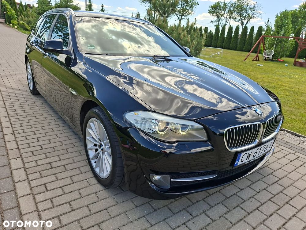 BMW Seria 5 528i - 23