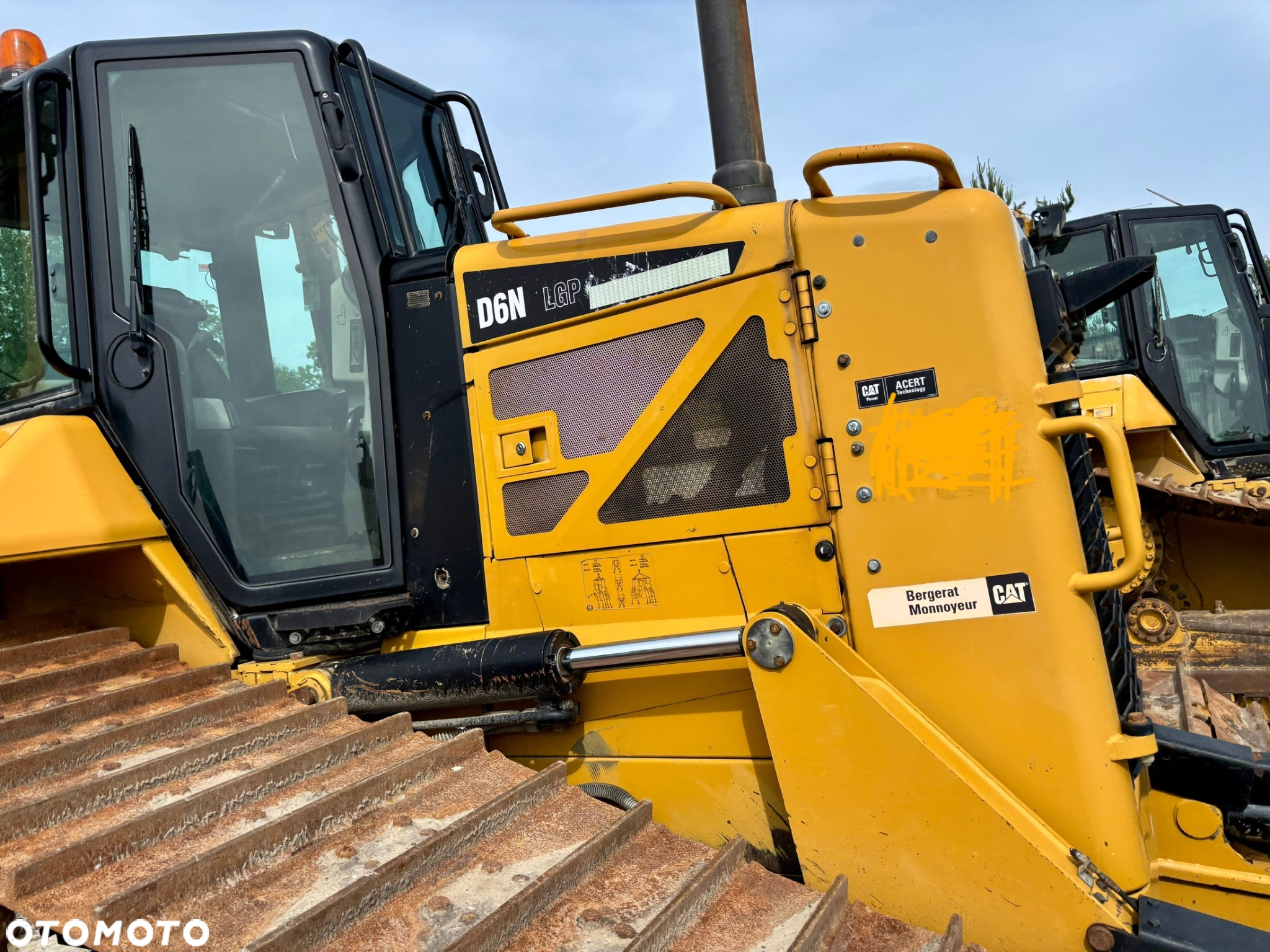 Caterpillar CAT D6N LGP Błotniak Pług 6poz Dzielony Skrętny 2014R - 21