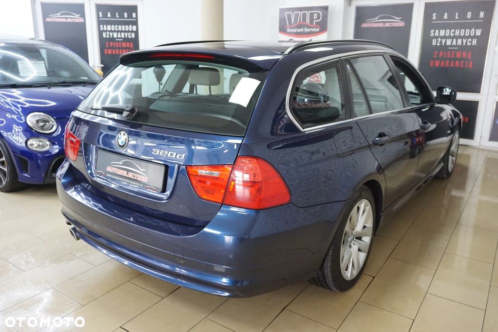 BMW Seria 3 320d xDrive - 4