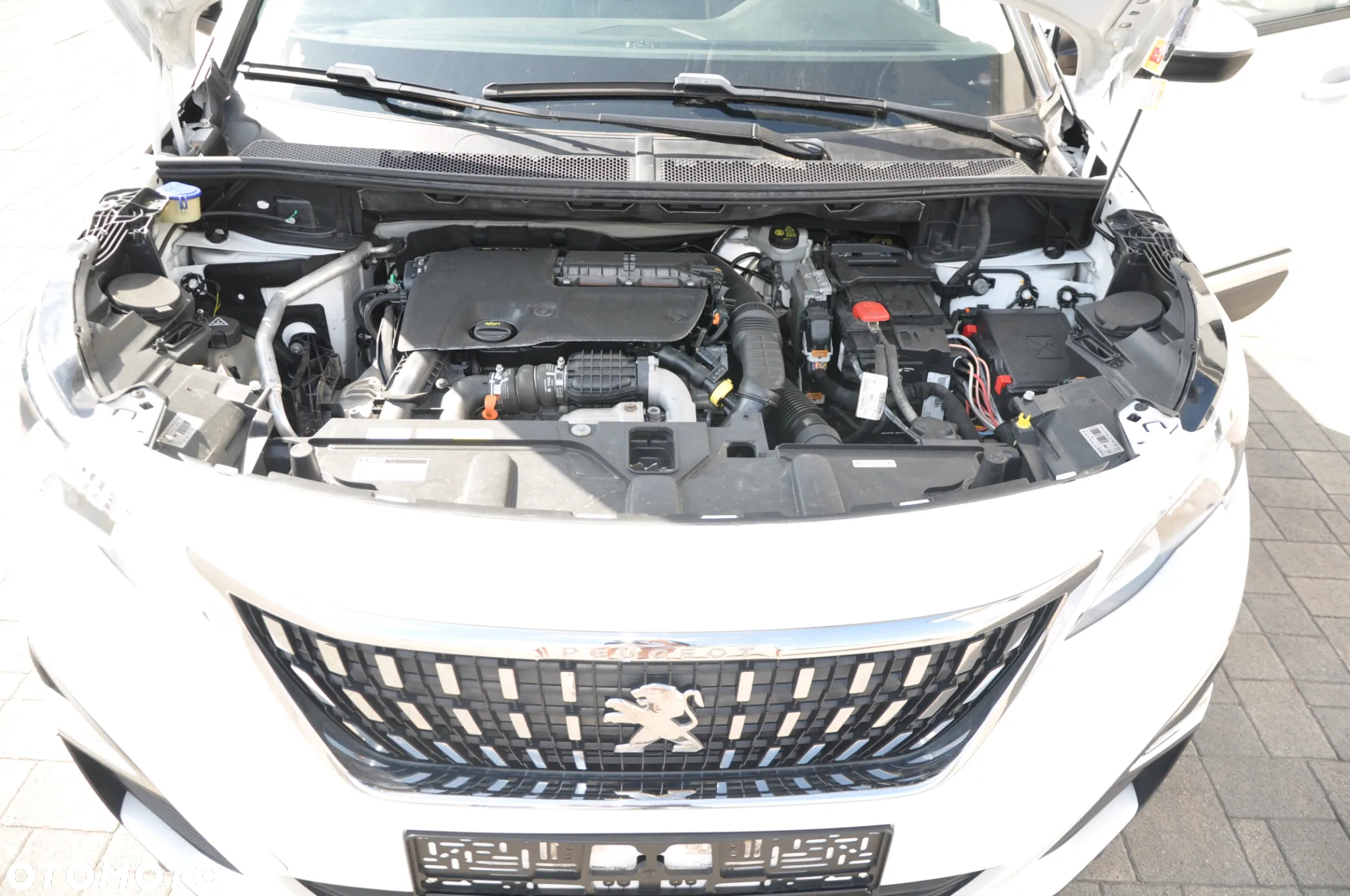 Peugeot 3008 1.5 BlueHDi Allure S&S - 25
