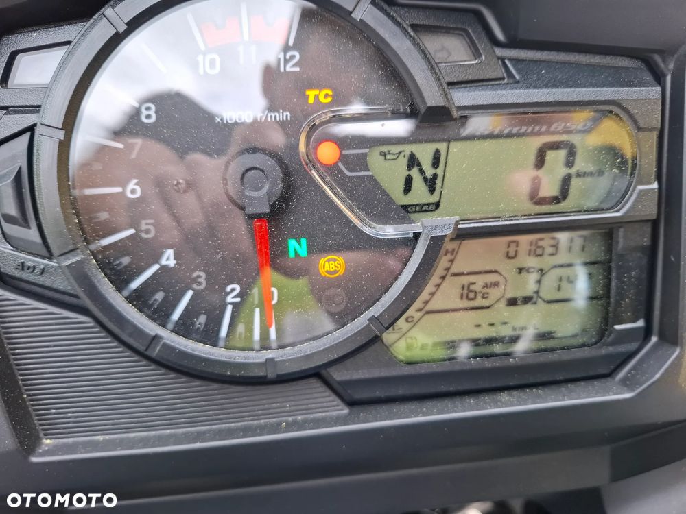 Suzuki DL - 35