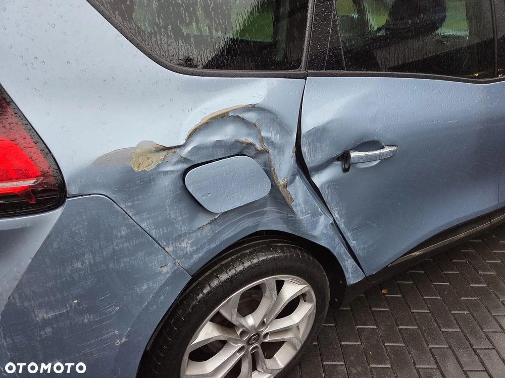 Renault Grand Scenic BLUE dCi 120 EDC BUSINESS EDITION - 22