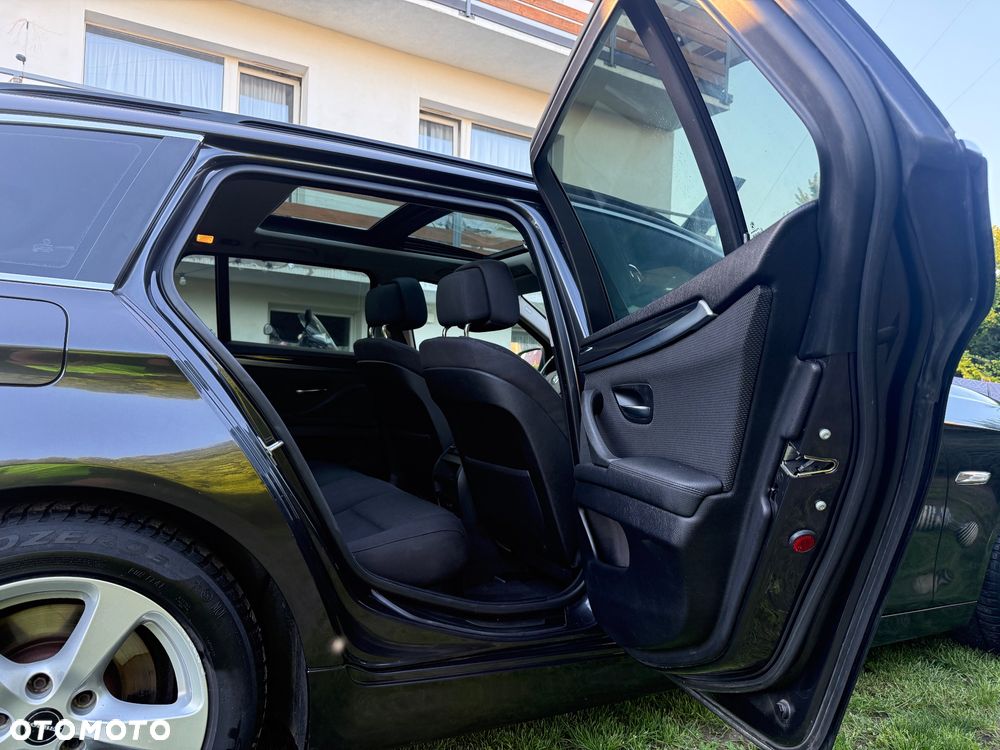 BMW Seria 5 520d Luxury Line - 10