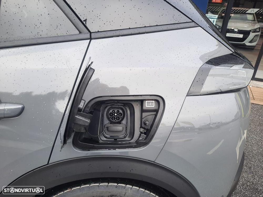 Peugeot e-2008 54 kWh Allure - 10