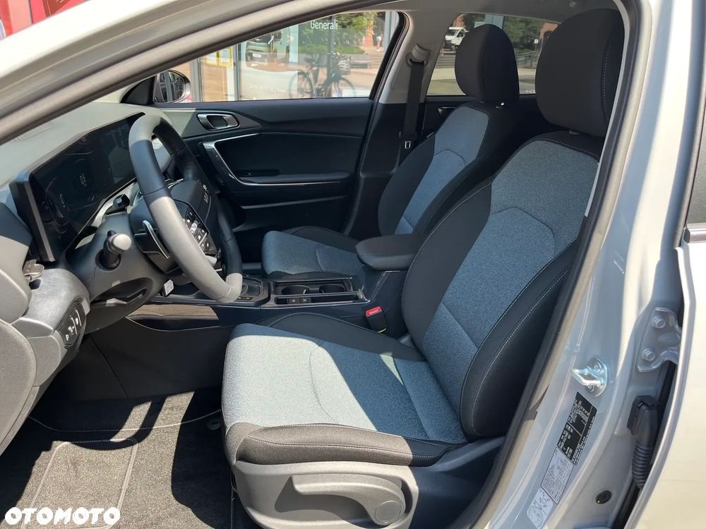 Kia XCeed 1.6 T-GDI M DCT - 11