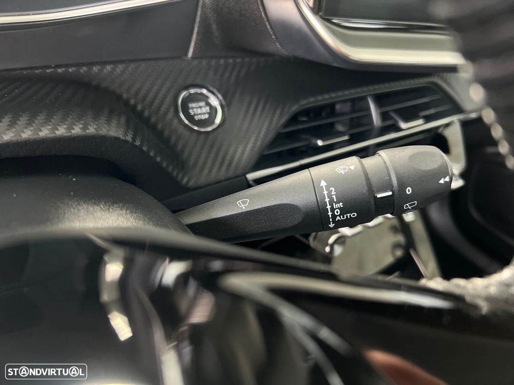 Peugeot 2008 1.5 BlueHDi Allure Pack - 16