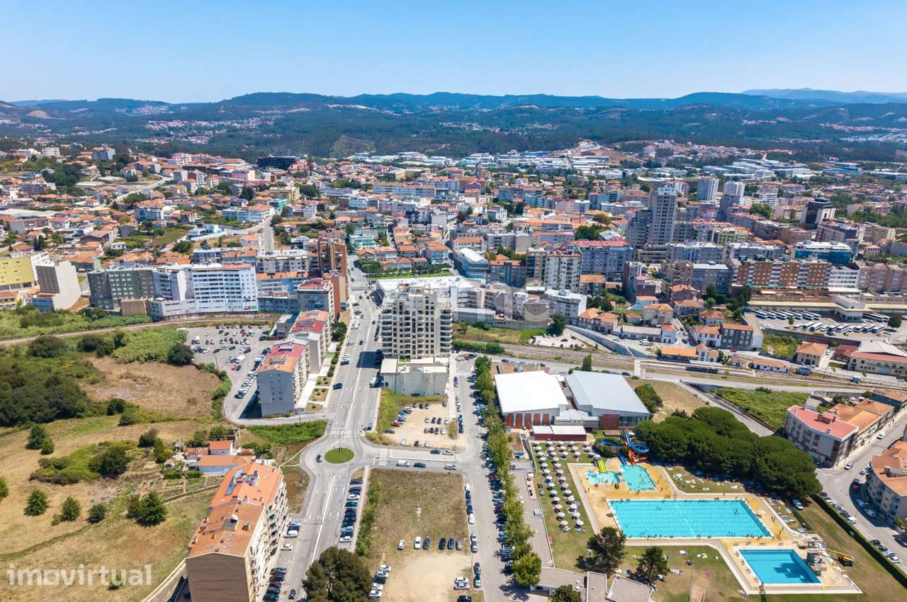 Apartamento T3 | 3 frentes | Piscinas S.J.Madeira - Grande imagem: 3/34