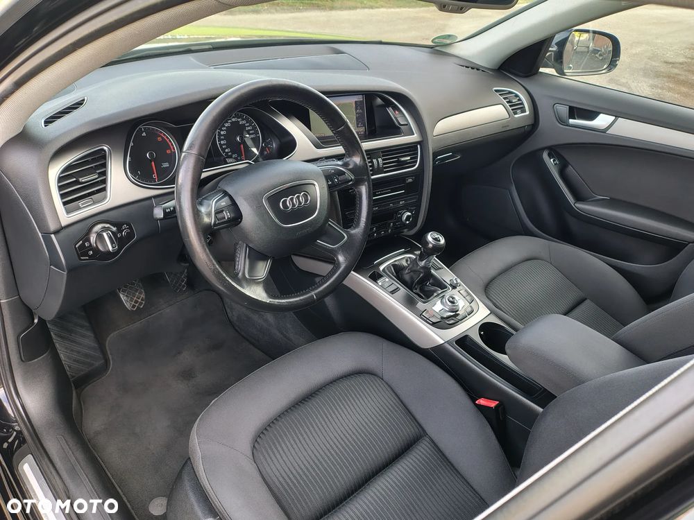 Audi A4 Avant 2.0 TDI DPF Ambiente - 8