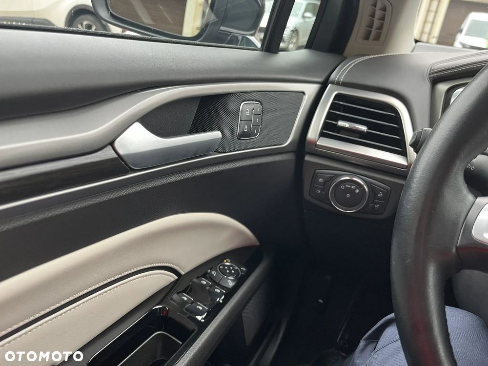 Ford Mondeo 2.0 EcoBlue VIGNALE - 10