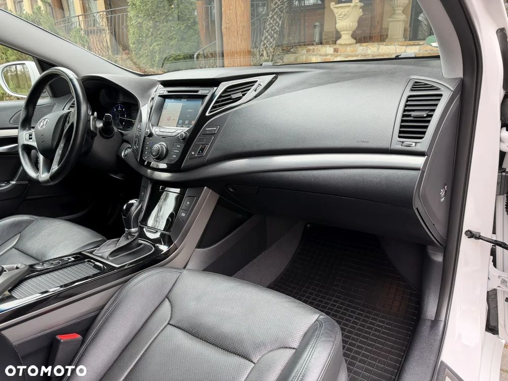 Hyundai i40 Kombi blue 1.7 CRDi DCT Premium - 30