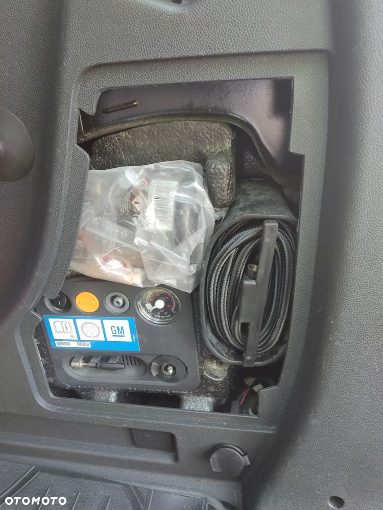 Opel Zafira 1.8 Family Plus - 9