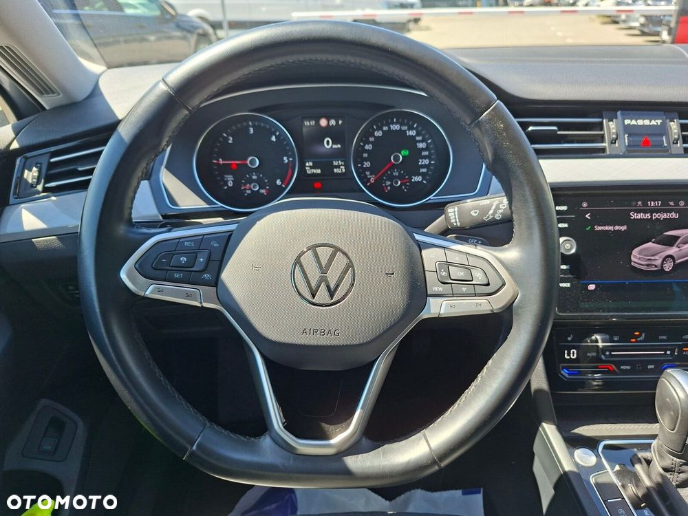 Volkswagen Passat - 18