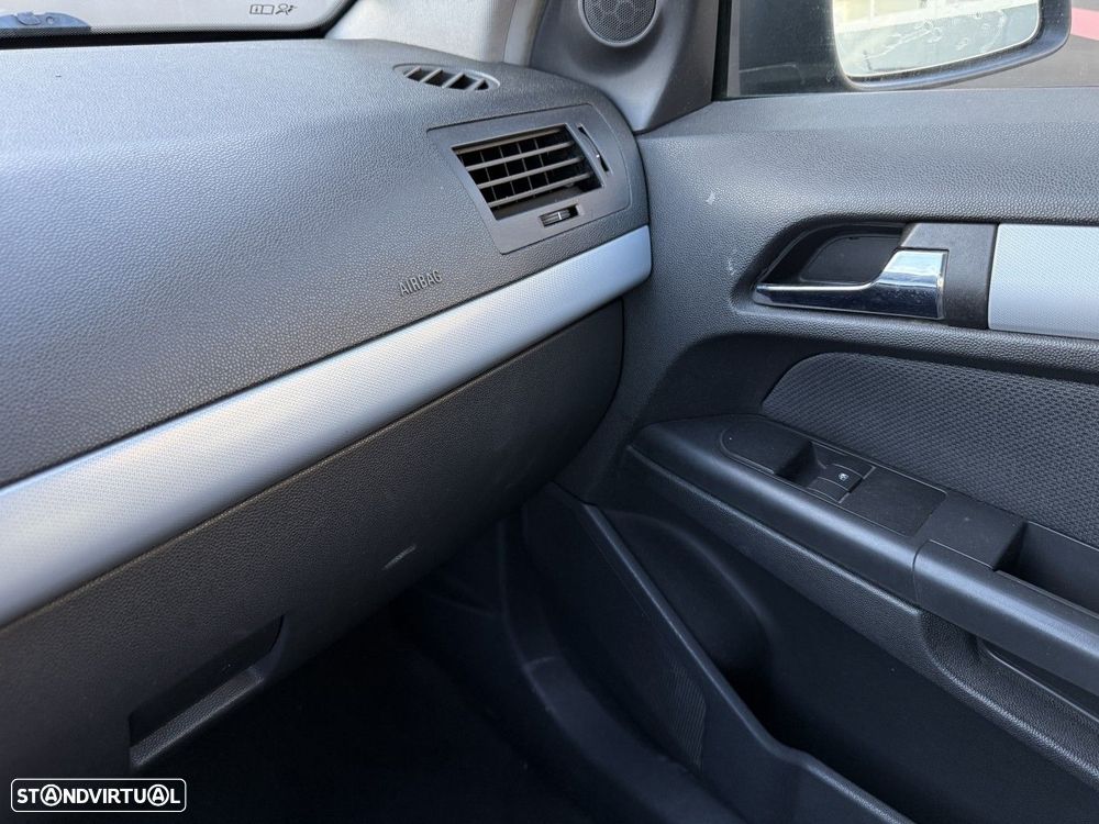 Opel Astra 1.4 Enjoy - 12