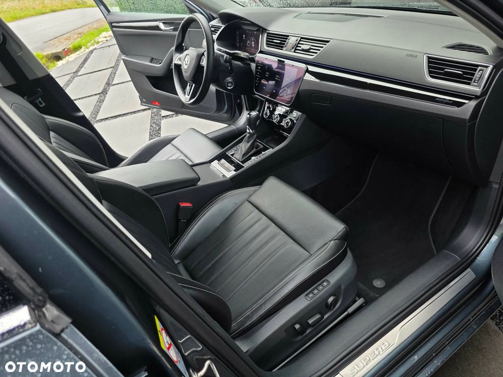 Skoda Superb 2.0 TDI DSG L&K - 11