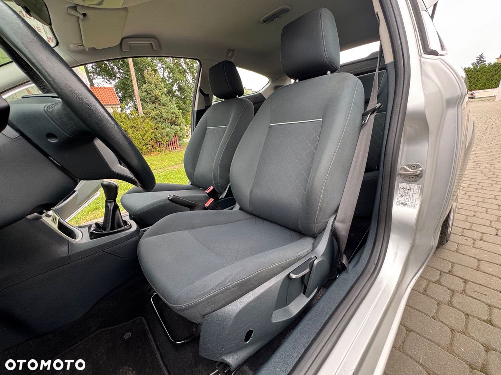 Ford Fiesta - 24