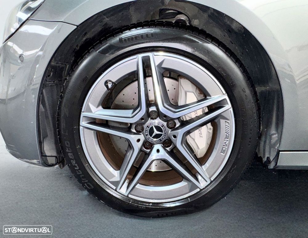 Mercedes-Benz E 300 de AMG Line - 19