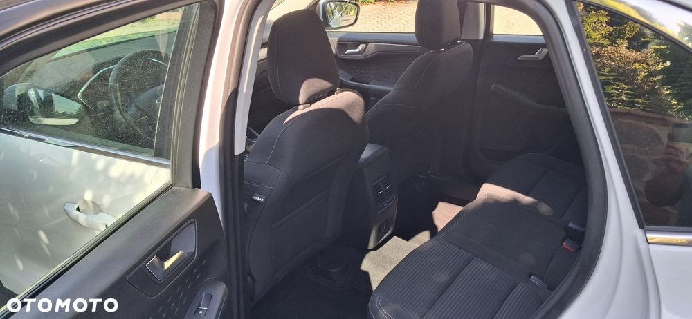 Ford Kuga 2.0 EcoBlue mHEV FWD Titanium - 14