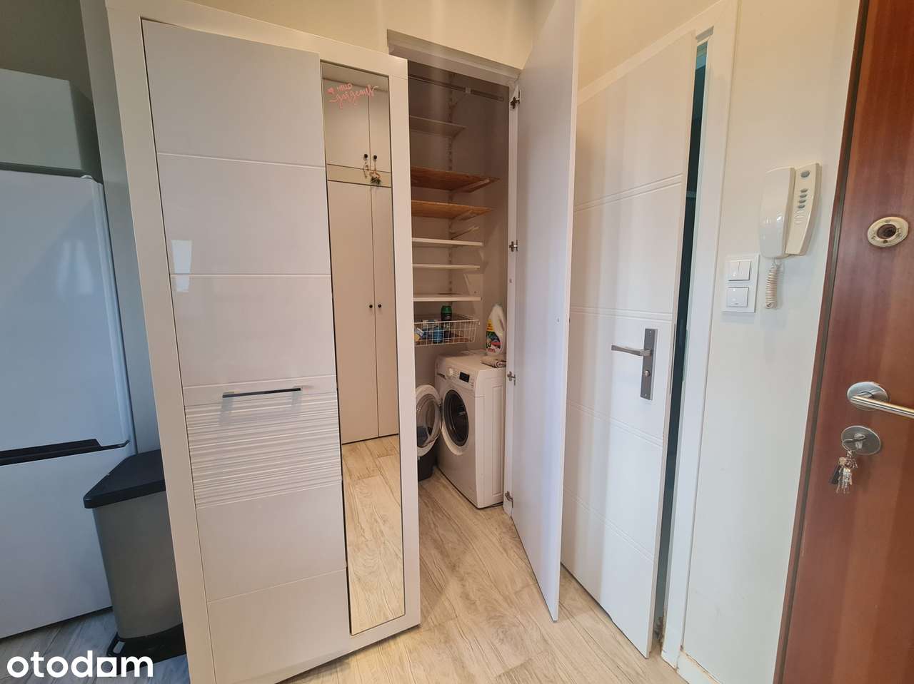 Kawalerka z balkonem blisko metra Rondo Daszyńskiego