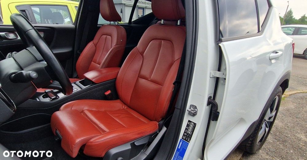 Volvo XC 40 - 24
