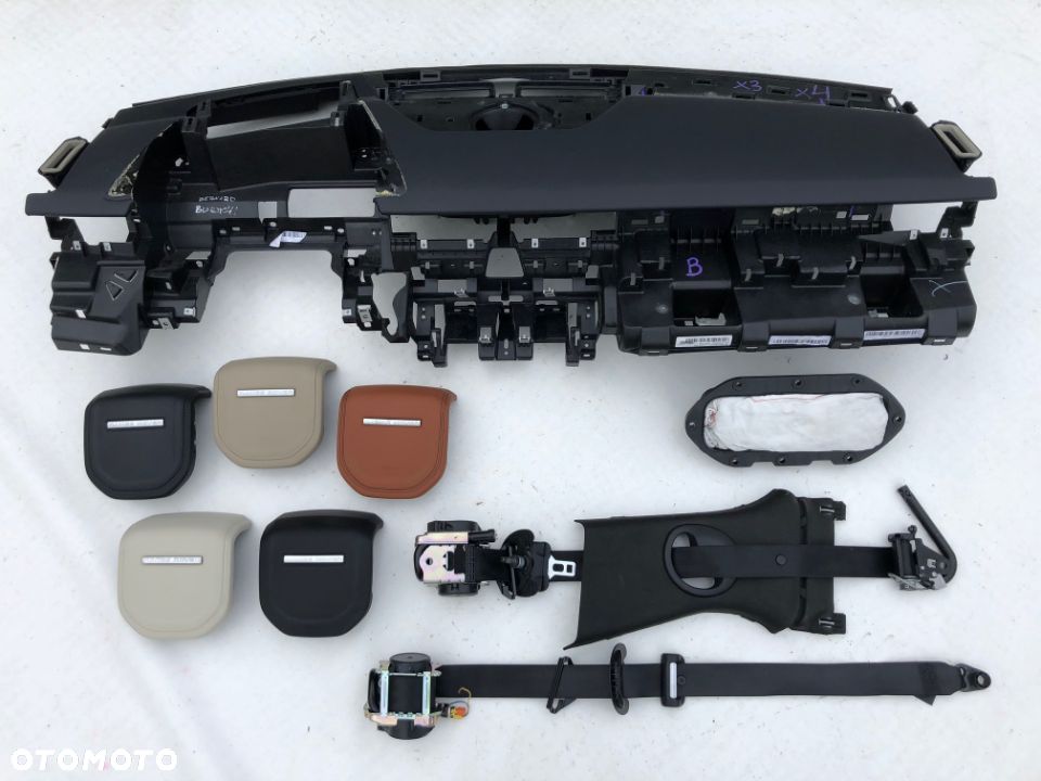RANGE ROVER VELAR DESKA KONSOLA KOKPIT PULPIT PÓŁKA PARAPET PODUSZKI AIRBAG PASY PAS oryginał OKAZJA - 2
