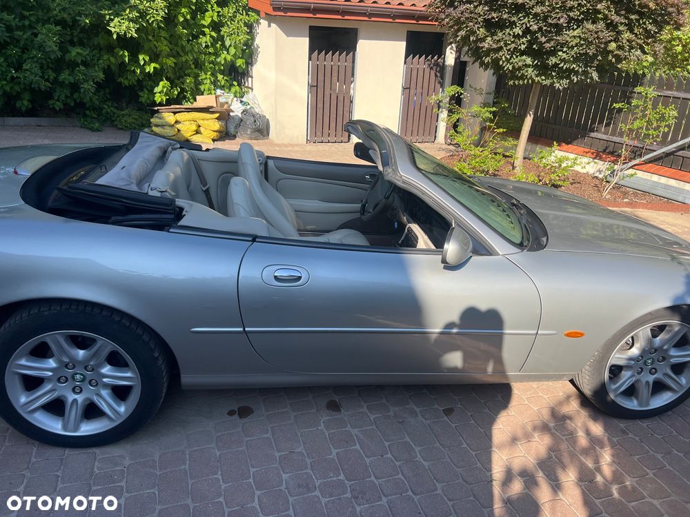 Jaguar XK8 4.0 - 7