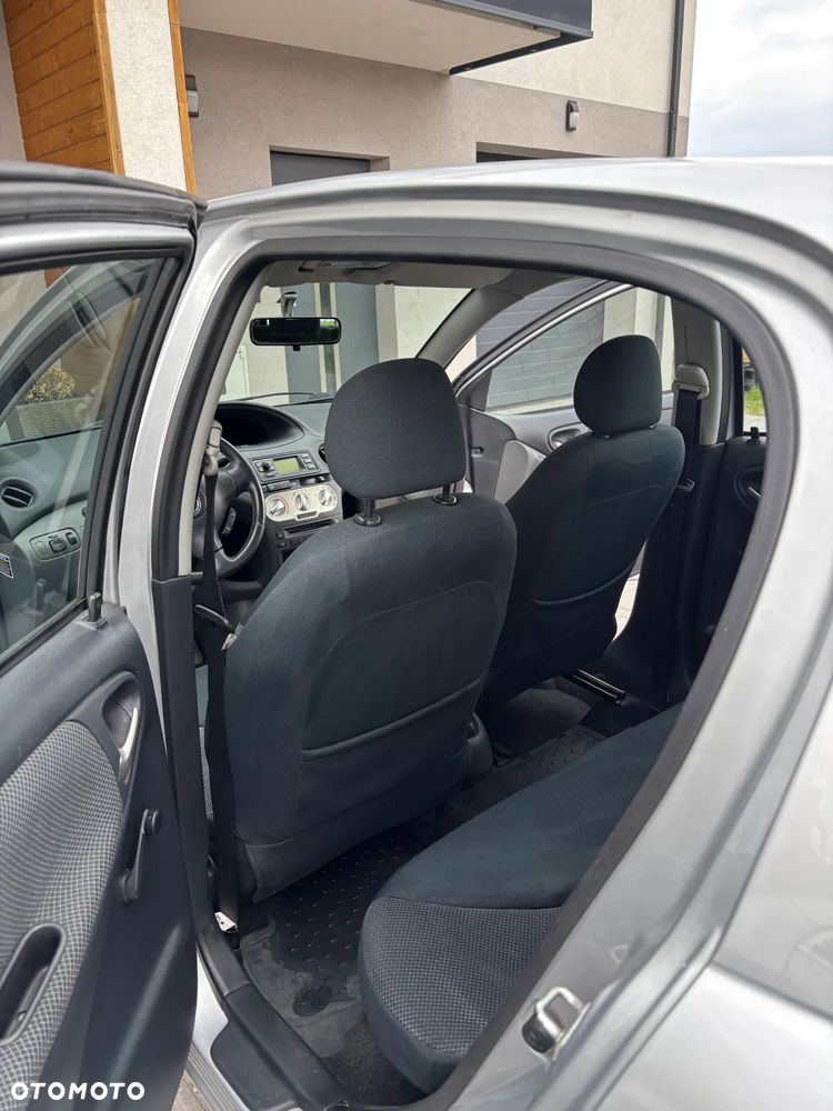 Toyota Yaris 1.4 D-4D - 15
