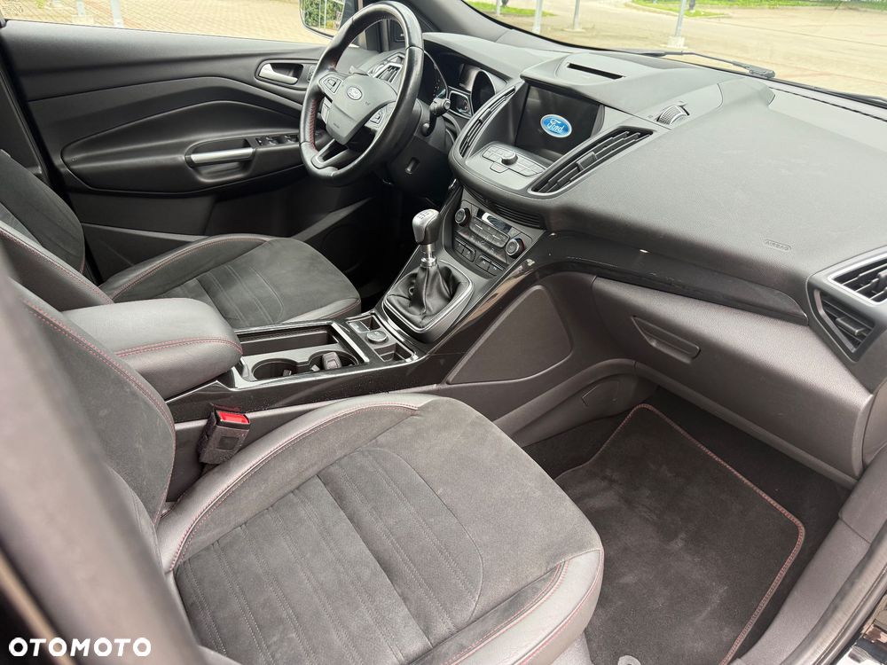 Ford Kuga - 14