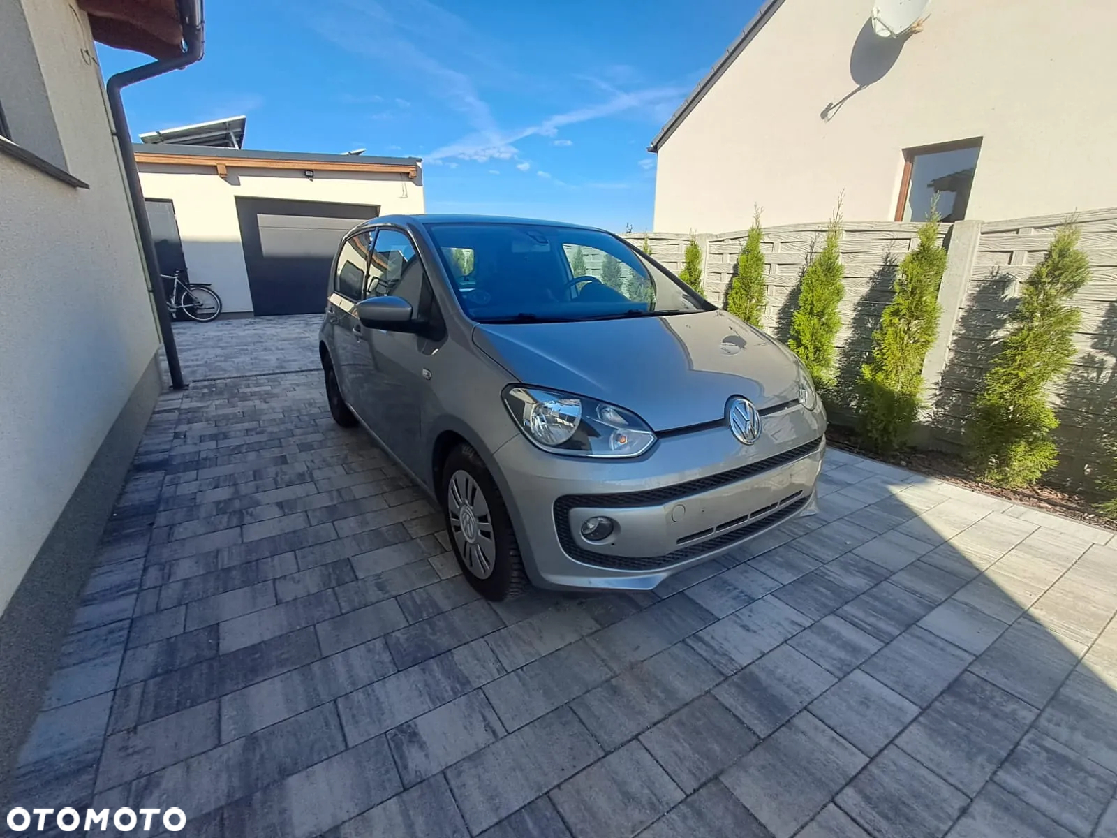 Volkswagen up! 1.0 high - 4