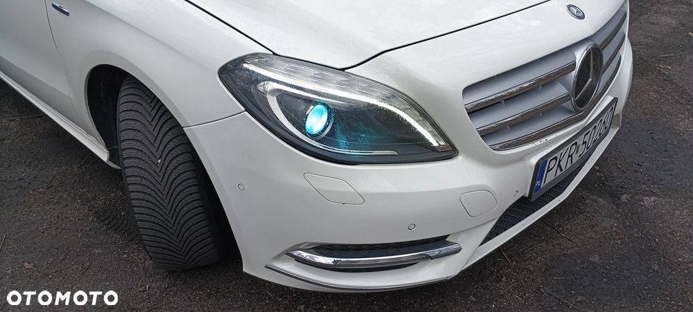 Mercedes-Benz Klasa B 180 CDI (BlueEFFICIENCY) 7G-DCT - 14