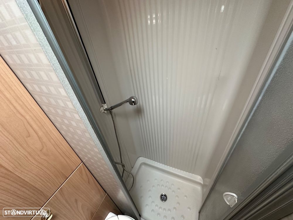 Burstner Delfin t686 - 18