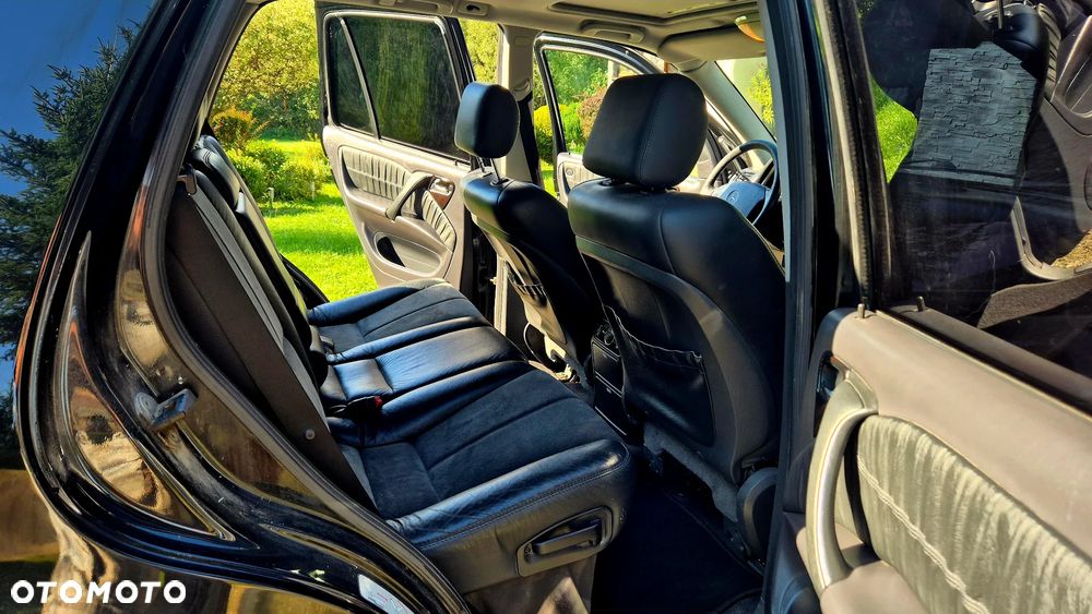 Mercedes-Benz ML - 6