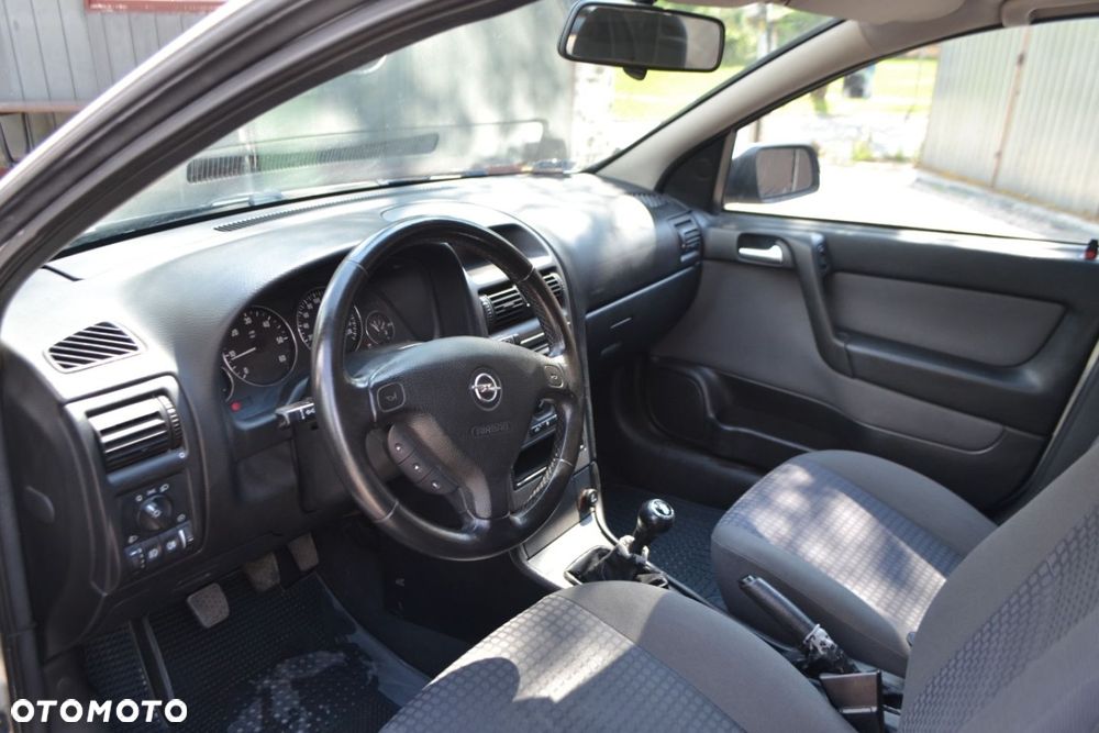 Opel Astra - 11